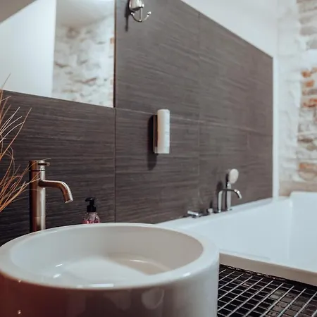 Design Studio Apartment In The Heart Of Old Town Tallinn Exterior photo