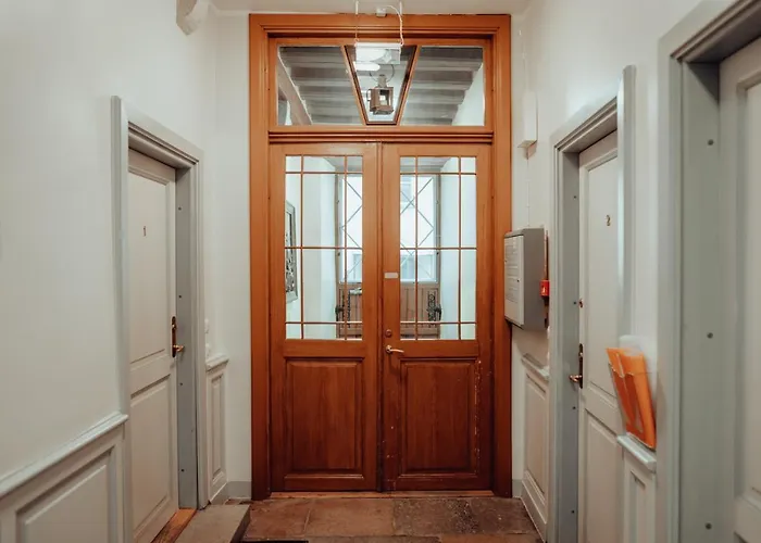 Design Studio Apartment In The Heart Of Old Town